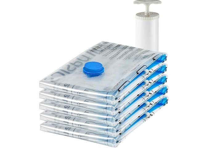 Amazon Basics Vacuum Compression Zipper Storage Bags with Airtight Valve and Hand Pump, Medium, 5-Pack, Clear